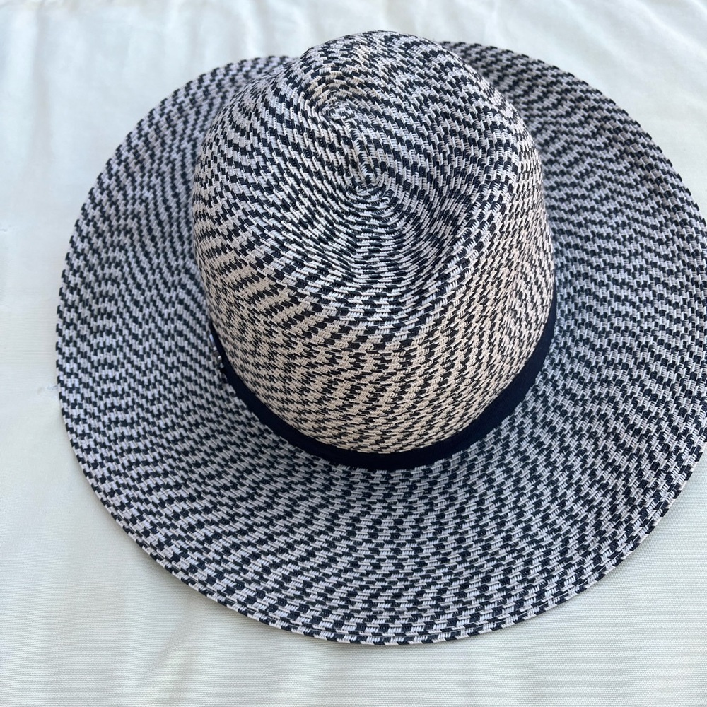Kallina Sun Hat - Picture 4 of 7
